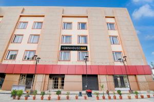 Townhouse OAK Nilay Residency