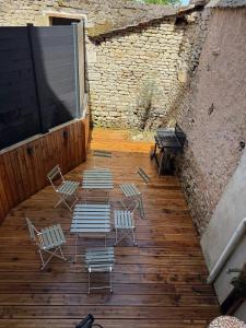 Appartements Au Petit Langres Logement Centre-Ville : photos des chambres