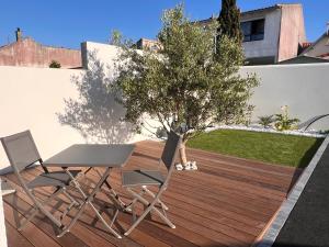 Appartements Studio tout confort climatise avec jardinet, en centre bourg, proche plage, mer, La Rochelle et Chatelaillon : photos des chambres