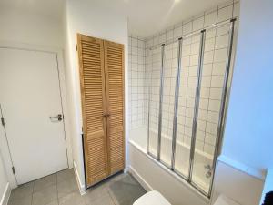 The Market View Annx