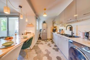 Appartements Cozy apartment, perfect location : photos des chambres