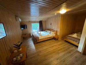 Classic Triple Room room in PENSIUNEA VALEA CETATII