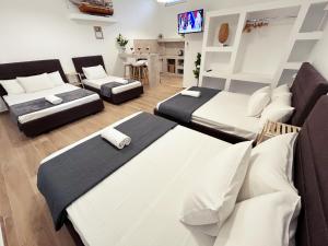 PEDRO NAVARINO II Laganas