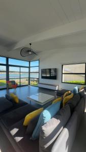 Villas MAISON VILLA montmarin VUE MER BRETAGNE NORD VERS ROSCOFF CARANTEC MORLAIX PLOUESCAT LOCQUENOLE AVEC SON SPA ET SA VUE MER : photos des chambres