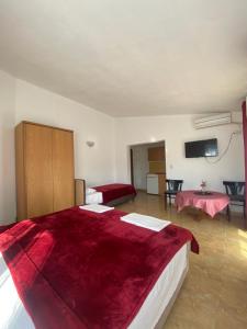 Starlight Apartments