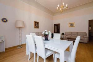 Ghibellina Elegant Apartment with 4 bedrooms