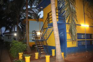 AVM Paalm Meadows Resort