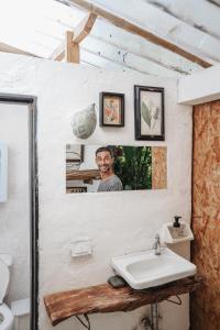 Casa blanca, Refugio Natural Jacaranda