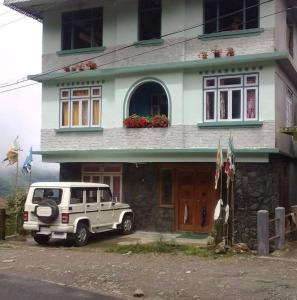 Hotel Happy Home
