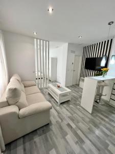 GATU Alquiladores "preferente para mayores de 21 años y familias"