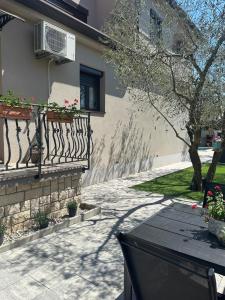 Apartment Nina with private pool