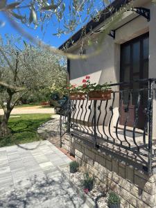 Apartment Nina with private pool