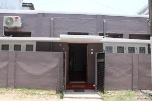 3 Bedrooms Holiday Home in Colombo 06