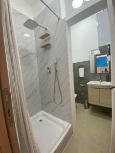 Viridian Three Accommodation, Studio 1