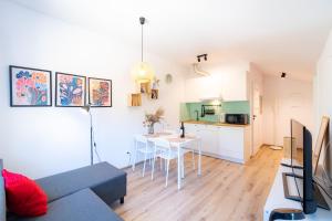 PIĘKNY KLIF Apartament 7 min do Morza TARAS na dachu z widokiem na Las