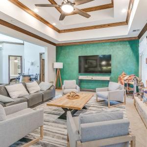 Charming 6bedroom Farmhouse With Pool #skelly