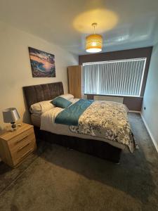 Modern 3-Bed Family Home in Quiet Sheffield Area