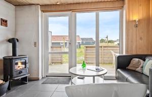 2 Bedroom Cozy Home In Thisted