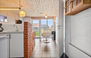 2 Bedroom Cozy Home In Thisted