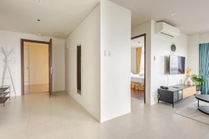 Cozy & Modern 2 BR in Tambuli Seaside Resort & SPA