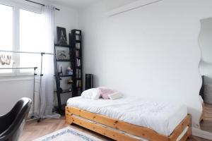 Apartment for 3 overlooking the Eiffel Tower