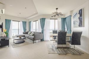 Cozy & Modern 2 BR in Tambuli Seaside Resort & SPA