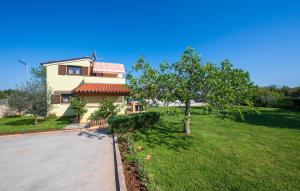 2 Bedroom Cozy Home In Pula