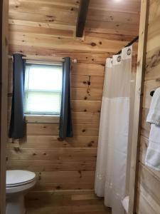 Moore Road Cabin 2 Pet Friendly