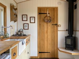 Shepherd Hut 1