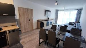 2 bedroom apartment center with balcony Rajecké Teplice - 3hvězdičkové hotely ve městě Rajecké Teplice