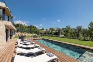 Villas VILLA PIBONSON - Villa d Exception a Mougins - Luxe, Piscine et Spa : photos des chambres