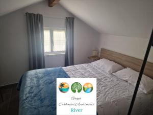 Carbonças River Apartments