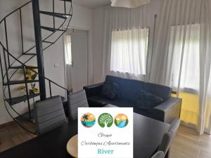 Carbonças River Apartments