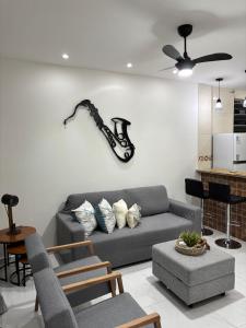 4 Min Walk to Copacabana Beach! 1BR Above Historic Roxy Theater