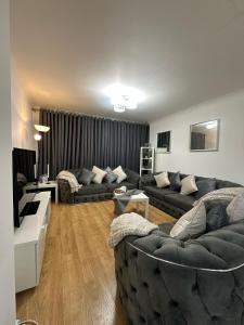 2 Bedroom Apartment with security 24 hours