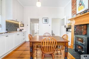 Cosy Upgraded Character Home in Leafy West Hobart