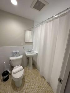 Cozy Central South End Studio