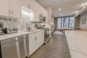 Downton Boston Luxurious 2 Bed