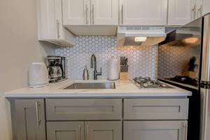 Spacious Studio Apt South End