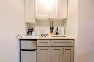 Peaceful South End Studio