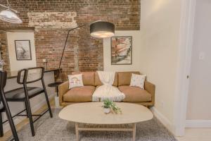 Simple Spacious Apartment