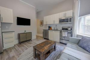 Bright Newbury Street 1 Bedroom
