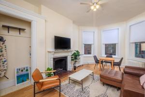 Cozy Back Bay 1 Bed 1 Bath