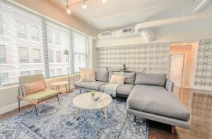 Gorgeous Boston 2BR in Financial District