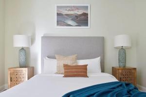 Lavish FIDI 2br 2ba Close to everything