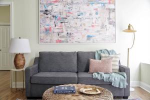 Lavish FIDI 2br 2ba Close to everything