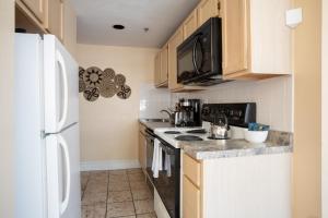 Financial District Charm and Close Walk to Downtown