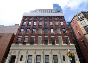 Boston Fidi Studio Laundry in Building Fast Wifi