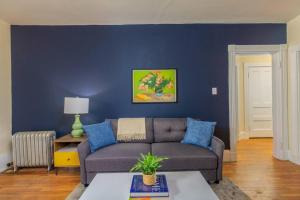 Wonderful Newbury 1 Bedroom