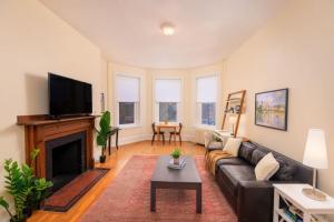 Centrally Located Back Bay 1 Bedroom